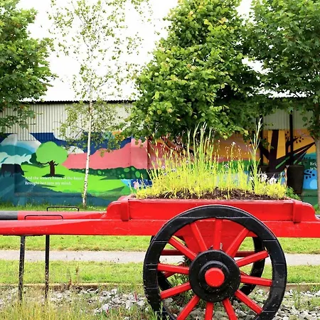 Long Quay Apartments,