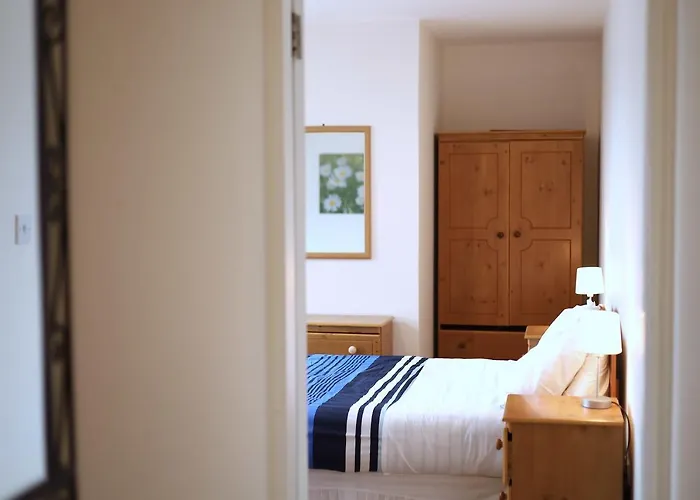 Long Quay Apartments,