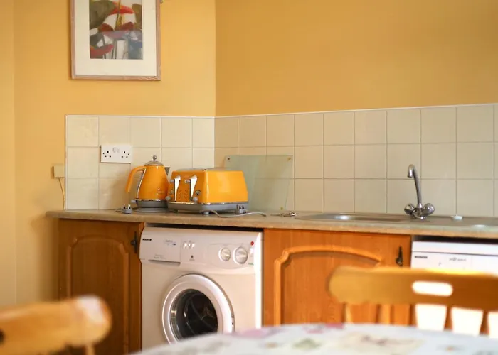 Long Quay Apartments, *