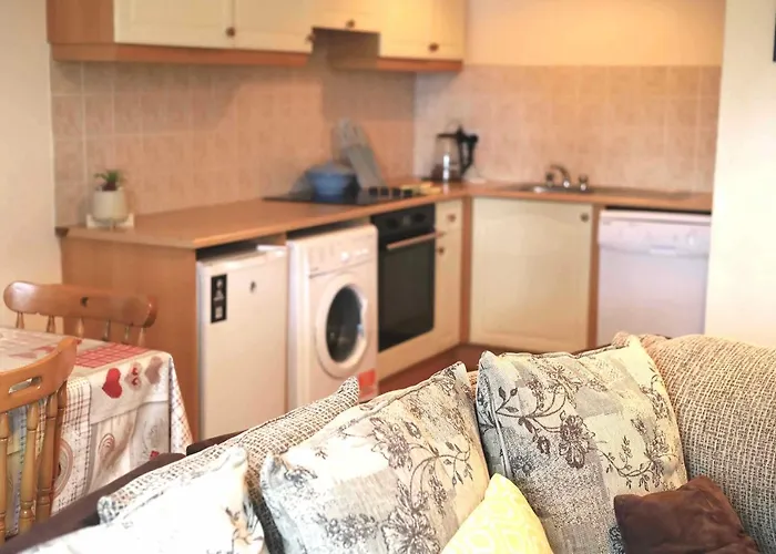 Long Quay Apartments,